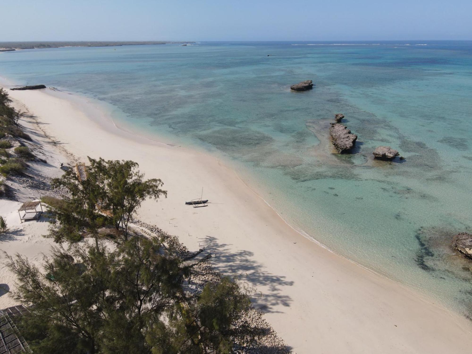 Laguna Blu - Resort Madagascar Andavadoaka Luaran gambar