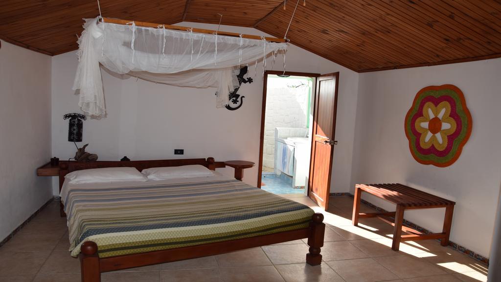 Laguna Blu - Resort Madagascar Andavadoaka Bilik gambar