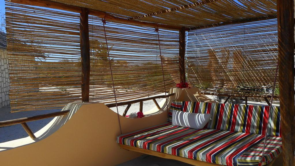 Laguna Blu - Resort Madagascar Andavadoaka Luaran gambar